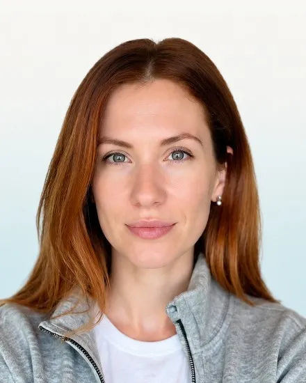 Dr. Polina Novikova